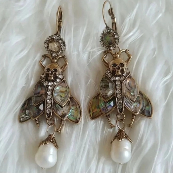 NEW Death's Head Moth Abalone & Pearl Skull Insect Iridescent Earrings - Picture 1 of 8